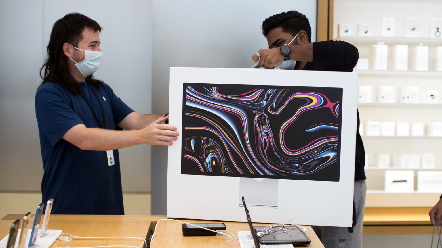 Apple Just Fixed This Studio Display Software Glitch