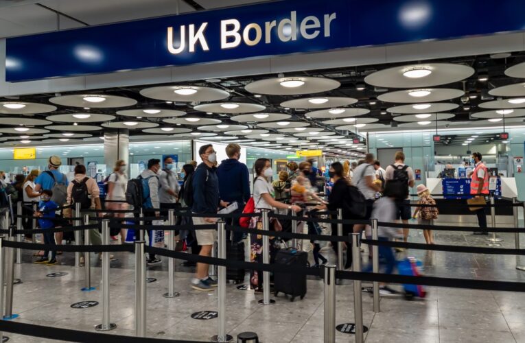 Passport e-gates back online after outage causes delays at UK airports